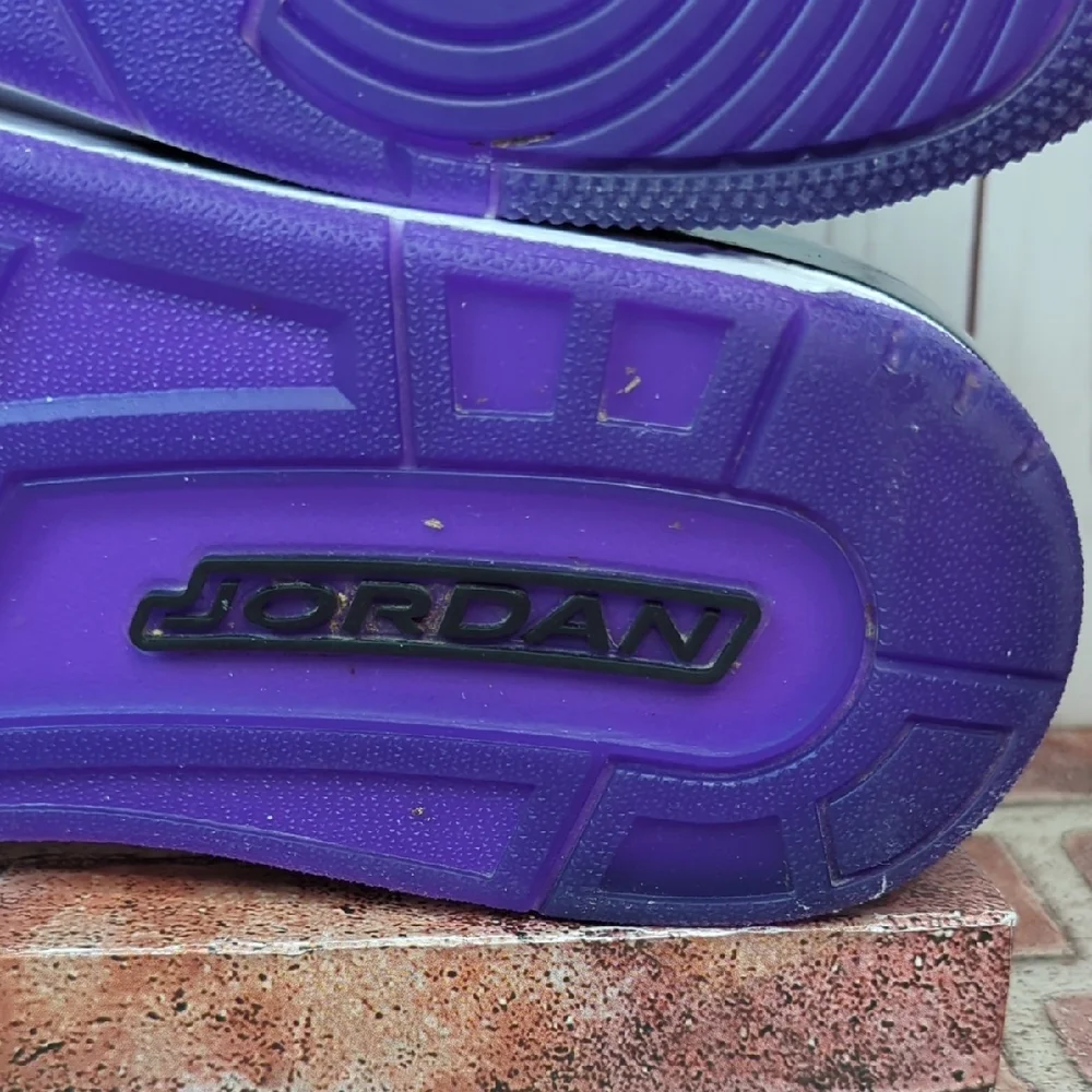 Jordan Spizike Black Court Purple Anthracite White‎ Men's Size 9 Like New Clean
